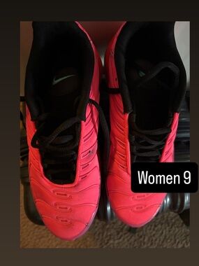 Nike Women’s Hot Pink Athletic Sneakers with Black Accents